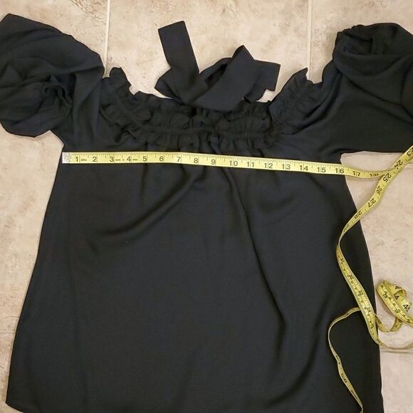 Sadie & Sage off shoulder black ruffle top - Picture 6 of 8